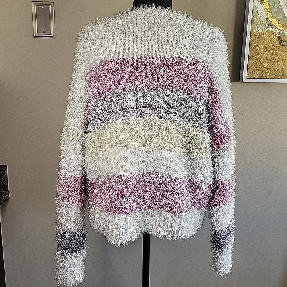 WILD FABLE Women's Fuzzy Metallic Tinsel Sparkly Soft Pullover Holiday M 2018 - Picture 4 of 8